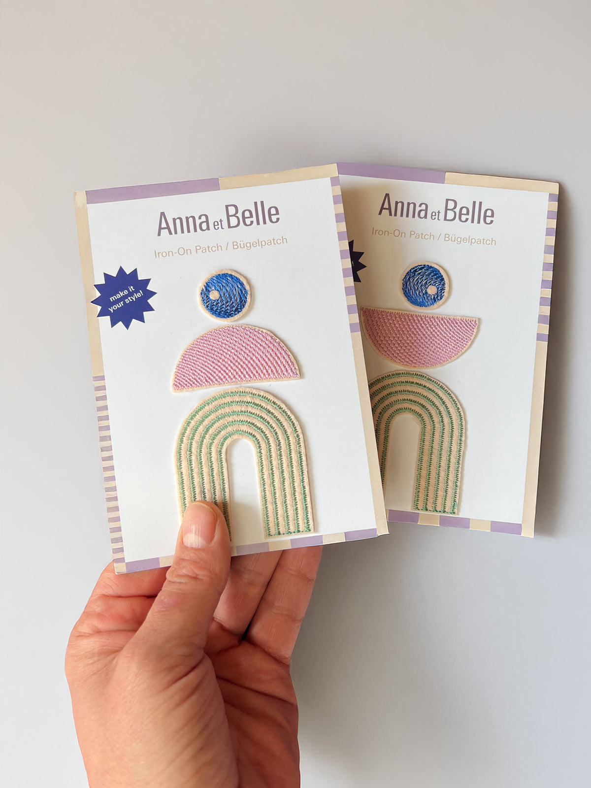 3-teiliges Patch-Set in zwei Kompositionen auf Display mit grafischen Elementen und Größenvergleich