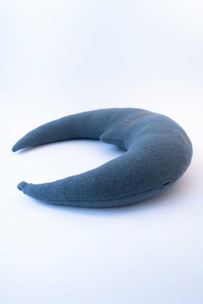 mondkissen-gross-taubenblau-perspektive